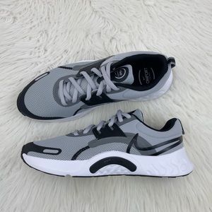 Men's Nike Renew Retaliation TR 3 Sneakers